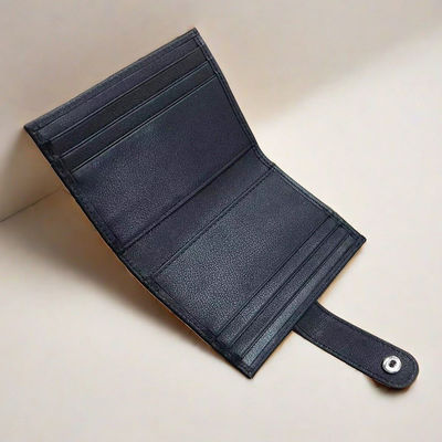 Japanese Style Men's Leather Wallet with Multiple Card Slots and Anti-Theft Feature