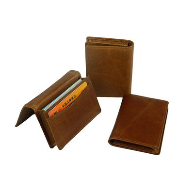 Business Style Men's First-Layer Cowhide Card Holder Ideal for Fashionable Businessmen