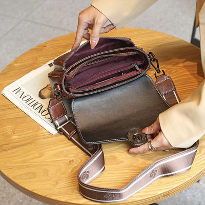 Custom Logo Avaliable Small Square Luxury Crossbody Cowhide Bag for Women's Daily Life