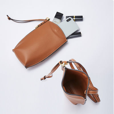 Daily Life Custom Logo Genuine Leather Ladies Messenger Mobile Shoulder Bag for Women