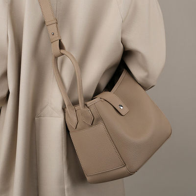 Low MOQ Mix Models Creative Design Women's Luxury Bucket Bag for Fashionable Ladies