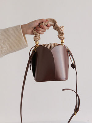 Designer Drawstring Genuine Leather Sling Crossbody Strap Tote Bucket Bag for Daily Life