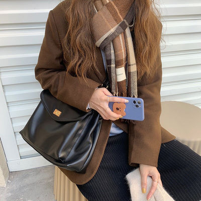 Classic and Functional PU Leather Tote Bag for Women Shoulder Messenger Handbag