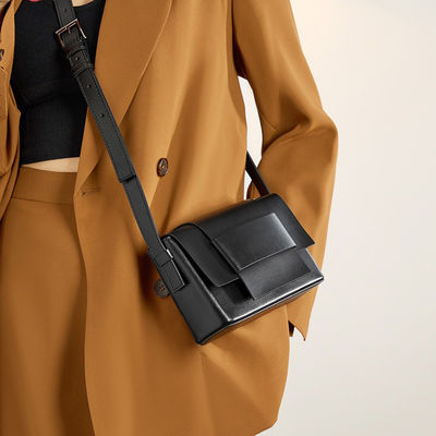 Tofu Bag Small Square Braided Single Shoulder Crossbody Bag with Zipper Hasp Closure