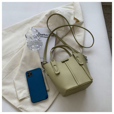 All Seasons Essential 2023 Fashionable Women's Bag with End Sensory and Shoulder Strap