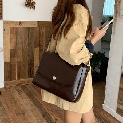 Retro Fashion 2023 Autumn and Winter Big Capacity Senior Personal Practice Class Bound Bag