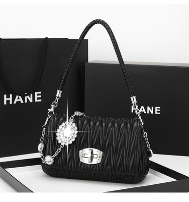 OEM/ODM Fashion Shoulder Bag Mini Crossbody Bag Chain Diamond Female Handbags Sheepskin Casual Ladies Bags