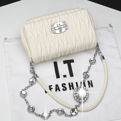 OEM/ODM Fashion Shoulder Bag Mini Crossbody Bag Chain Diamond Female Handbags Sheepskin Casual Ladies Bags