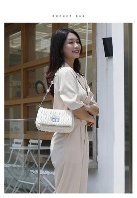 OEM/ODM Fashion Shoulder Bag Mini Crossbody Bag Chain Diamond Female Handbags Sheepskin Casual Ladies Bags