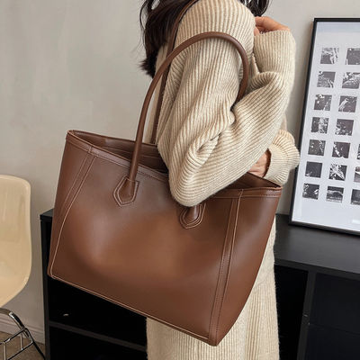 Vintage Style Women's Tote Bag PU Fabric Stitching Shoulder Bag with Large Capacity