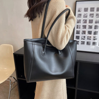 Vintage Style Women's Tote Bag PU Fabric Stitching Shoulder Bag with Large Capacity