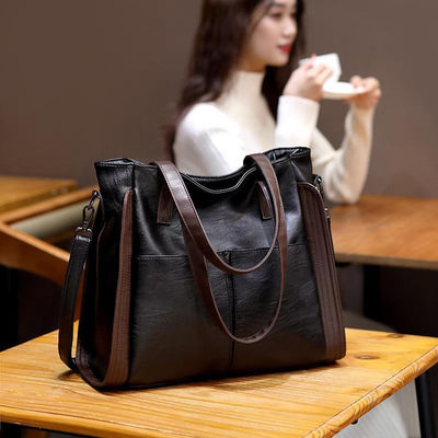 Season All Seasons Fashion Luxury Genuine Leather Messenger Bag for Women's Shoulder Bag