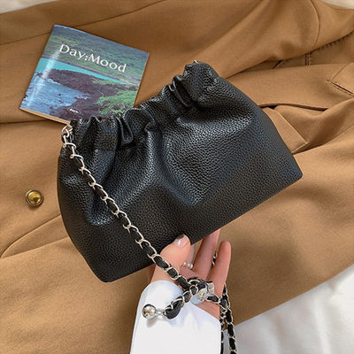 Advantage of Low MOQ Mix Models Genuine Leather Crossbody Bag for Daily Life in Grey