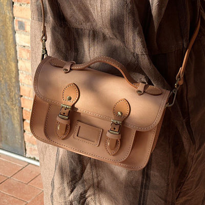 Retro First-Layer Vegetable Tanned Cowhide One-Shoulder Crossbody Bag for Daily Life