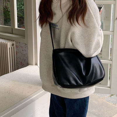 Large Capacity Zipper Shoulder Bag for Women 2023 Soft Leather Messenger Bag Products