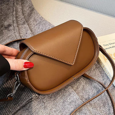 Availiable Female Fashion Bags Small Women Crossbody Bag Chain Shoulder Messenger Bag