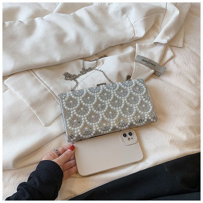 2023 Light Lady Pearl Chain Bags Lady Design Purses For Females Zipper Hasp Closure