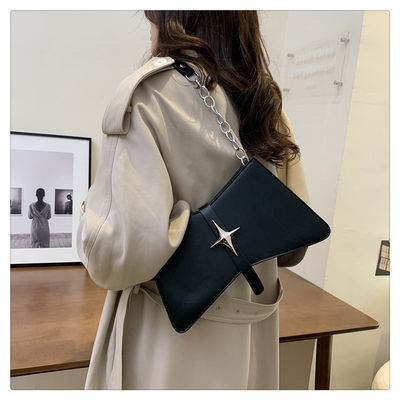 Custom Logo 2024 Trendy Purse Thick Chain Small Tote Shoulder Bags for Women Handbag