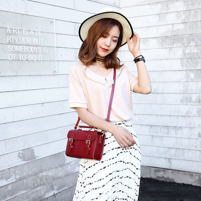 Polyester Lined Retro Cowhide Crossbody Bag in First Layer Vegetable Tanned Leather