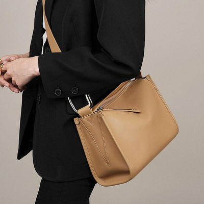 Low MOQ Mix Models Genuine Leather Crossbody Bag for Women Other Pattern Type Advantage