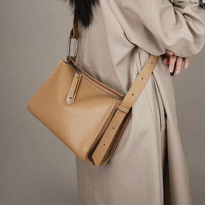 Low MOQ Mix Models Genuine Leather Crossbody Bag for Women Other Pattern Type Advantage
