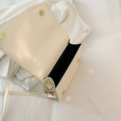 Custom Logo Fashion Leather Handbag for Women's Personalized and Unique Shoulder Bags