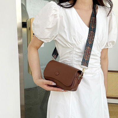 2023 Retro Small Bag for All Seasons Pu Leather Shoulder Messenger Bag Custom Classic