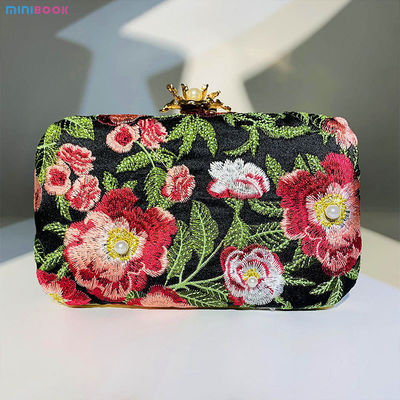 Low MOQ Mix Models Designer Elegant Embroidered Handmade Beaded Dinner Bag for Daily Life
