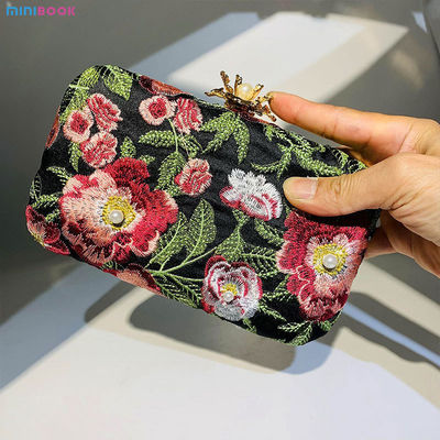 Low MOQ Mix Models Designer Elegant Embroidered Handmade Beaded Dinner Bag for Daily Life