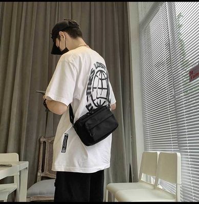 Waterproof Durable Nylon Unisex Fashion Cross Body Sling Bag for Teenager Solid Color