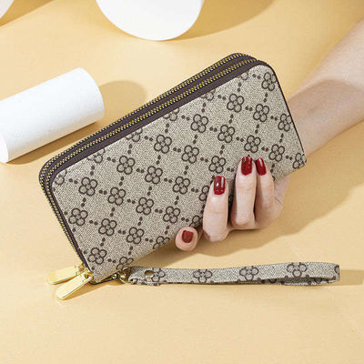 Large Capacity Long Women Leather Card Holder Wallet with Double Zipper Fashionable Look