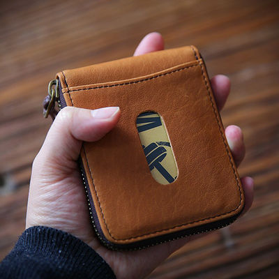 Men's Fashion Wallet Short and Zippered Handcrafted with Retro First-Layer Cowhide