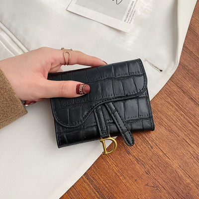 Designer Women's Wallet Low MOQ Mix Models Advantage in 19cm * 10cm * 2cm Package Size