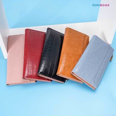 Women's Short Wallet with Ins Style Croc Skin and Polyester Lining in Crocodile Grain