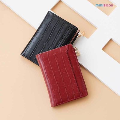 Women's Short Wallet with Ins Style Croc Skin and Polyester Lining in Crocodile Grain