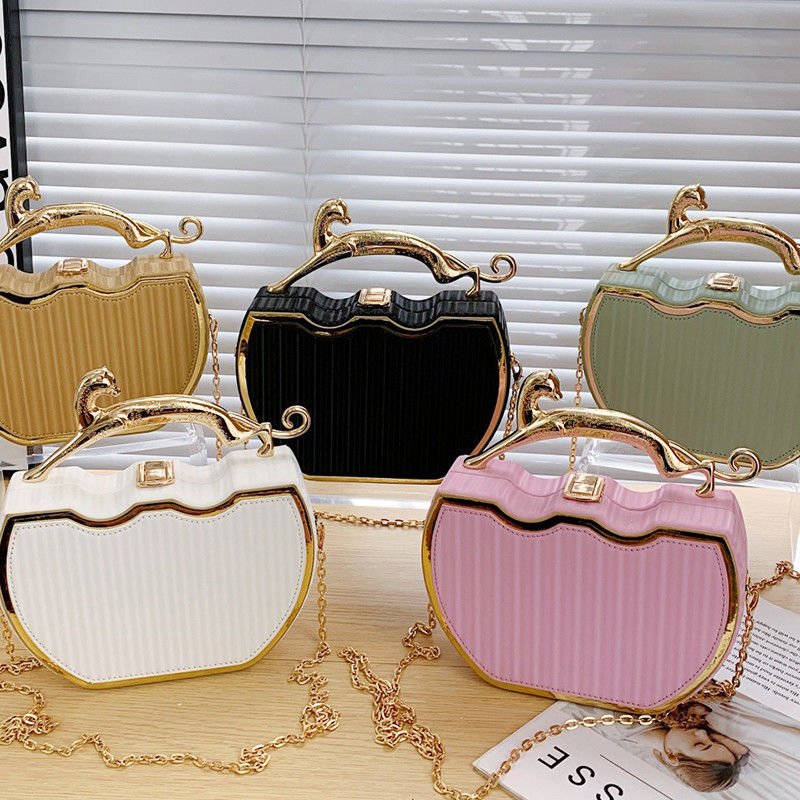 Low MOQ Mix Models Fashionable Metal Chain Evening Bags for Women's Party Attire